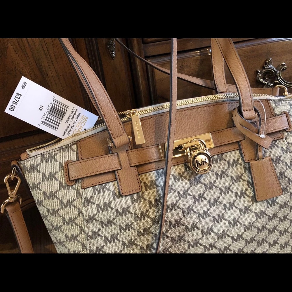 Large Hamilton Traveler